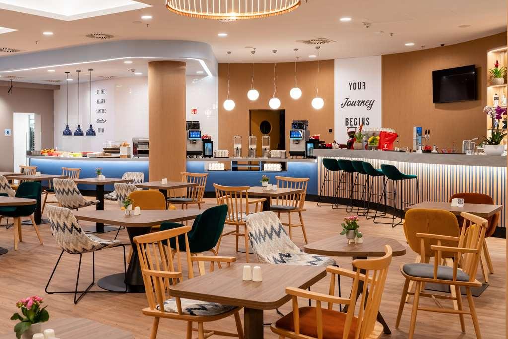 Hampton By Hilton Budapest City Centre Restaurant photo